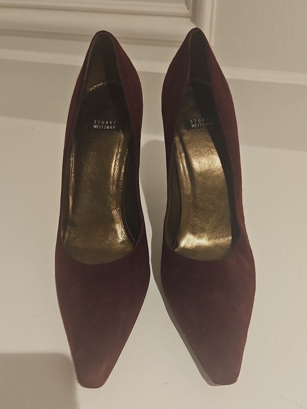 Stuart Weitzman Deep Burgundy Suede Pointed Toe Pumps - 8W